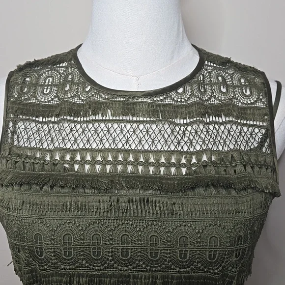 Elie Tahari Olive Green Fringe Tassel Lace Dress Size 2 Elegant Statement Piece - Picture 2 of 5